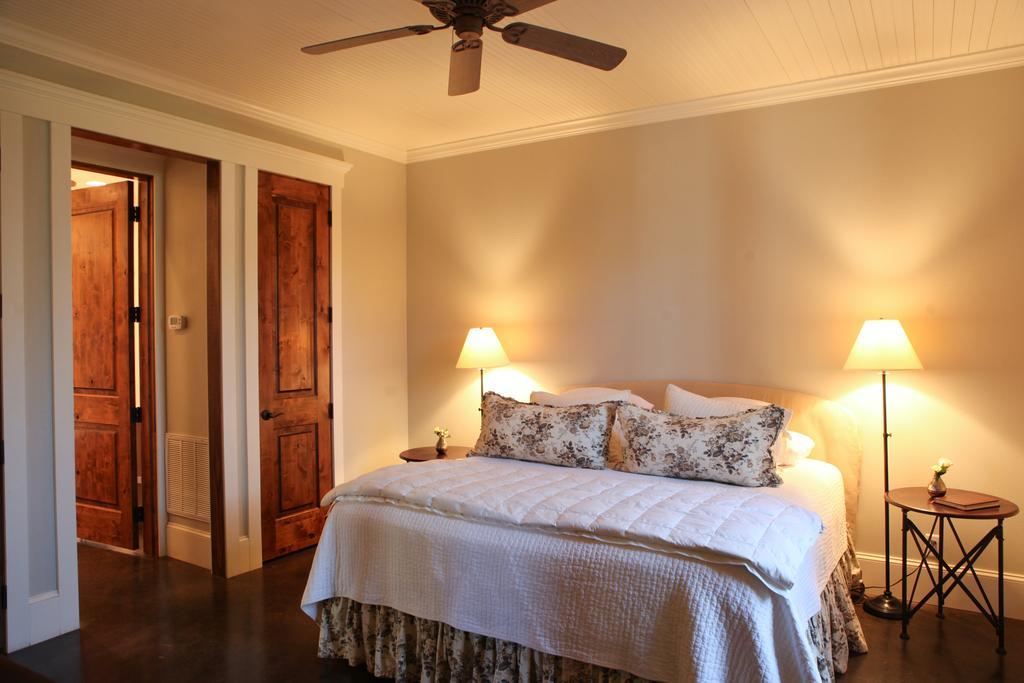 Hoffman Haus Bed and Breakfast Φρέντερικσμπεργκ Εξωτερικό φωτογραφία